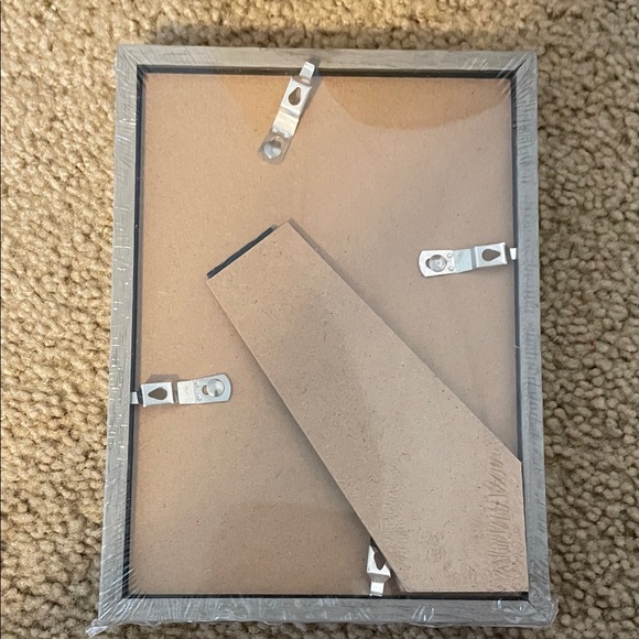 Light Gray Picture Frame Set - Picture 4 of 5